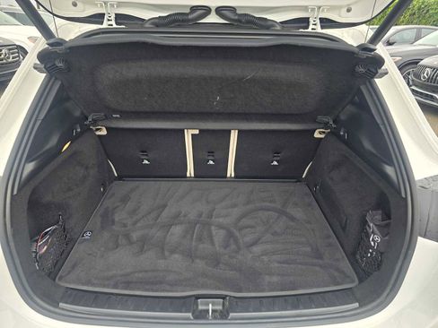 Used 2025 Mercedes-Benz GLA 250 4MATIC image 16