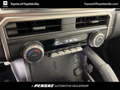 Certified 2025 Toyota 4Runner SR5 AWD/4WD image 28
