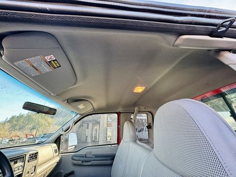 Used 2000 Ford F250 XL image 16