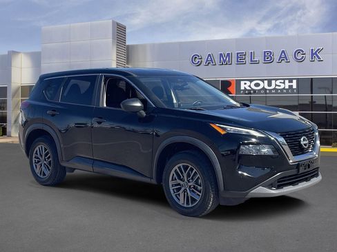 Used 2023 Nissan Rogue S image 8