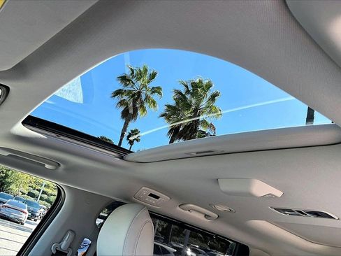 Certified 2026 Kia Carnival SX image 12