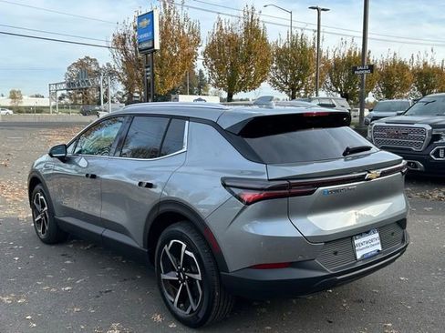 New 2026 Chevrolet Equinox EV LT image 5