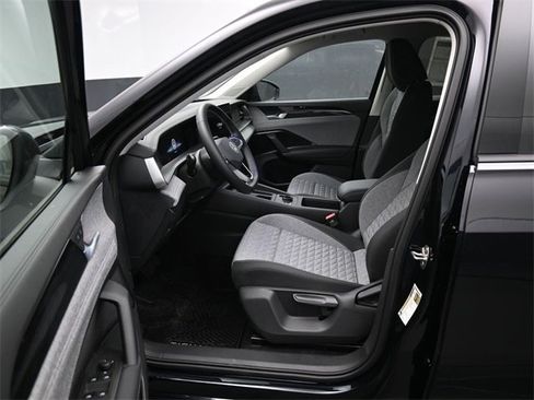 New 2026 Volkswagen Tiguan S image 9