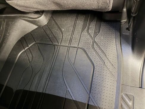 Used 2023 Chevrolet Silverado 1500 High Country w/ Technology Package image 26