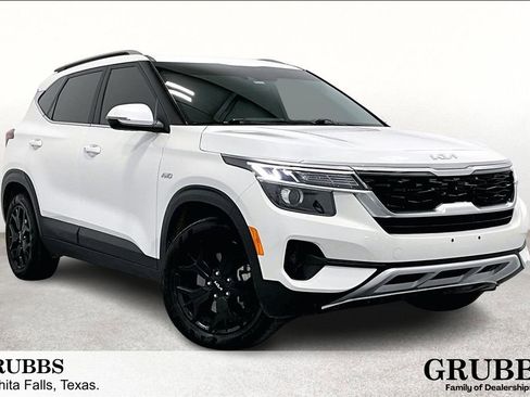 Used 2022 Kia Seltos EX image 1