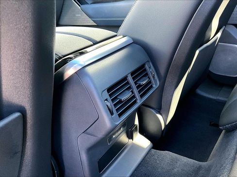 Used 2023 Land Rover Range Rover Velar HST image 34