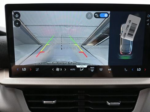 New 2025 Ford Explorer Active w/ Active Comfort Package image 3