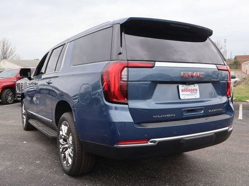New 2026 GMC Yukon XL Elevation w/ Elevation Premium Package AWD/4WD image 5
