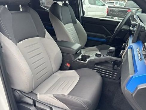 Certified 2025 Toyota Tacoma TRD Off-Road image 14