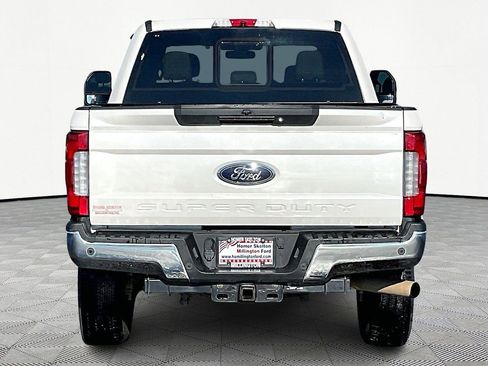 Used 2019 Ford F250 Lariat w/ Lariat Ultimate Package AWD/4WD image 4