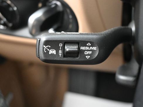 Used 2023 Porsche Macan S image 27