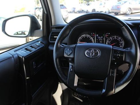 Certified 2024 Toyota 4Runner TRD Off-Road Premium w/ Moonroof Package AWD/4WD image 40