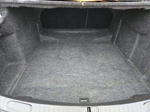 Used 2018 Chevrolet Impala LT image 38