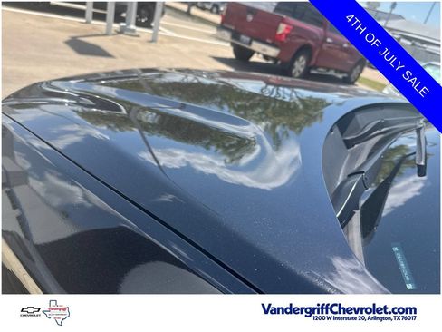 Used 2023 Chevrolet Traverse RS w/ LPO, Floor Liner Package FWD image 2