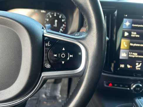 Used 2018 Volvo S90 T6 Inscription image 19