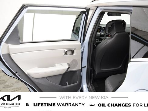 New 2027 Kia Seltos X-Line S w/ X-Line S Premium Package AWD/4WD image 11