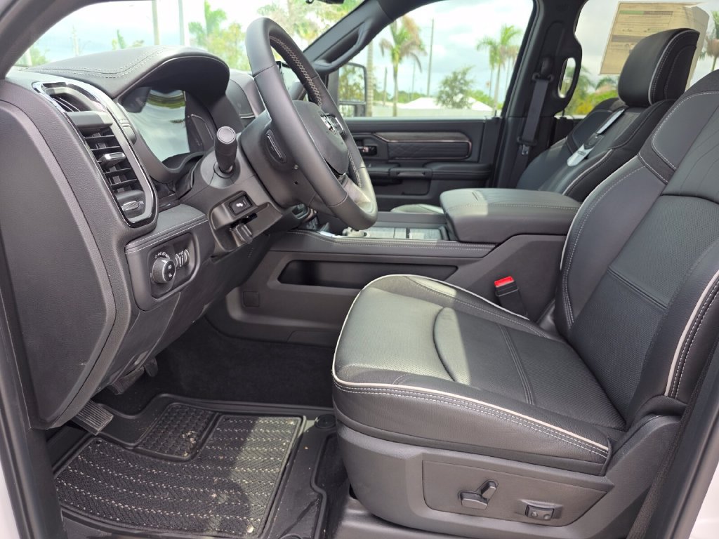New 2026 RAM 3500 Limited AWD/4WD image 27