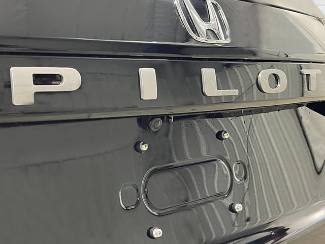 New 2026 Honda Pilot Touring image 6