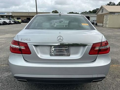 Used 2010 Mercedes-Benz E 350 Sedan image 11