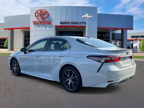 Used 2024 Toyota Camry SE w/ Convenience Package FWD image 6
