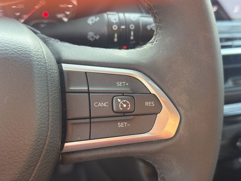 Used 2023 Jeep Compass Altitude image 20