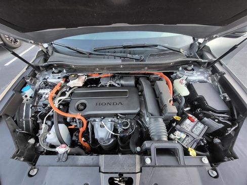 Certified 2024 Honda CR-V Sport Touring image 10