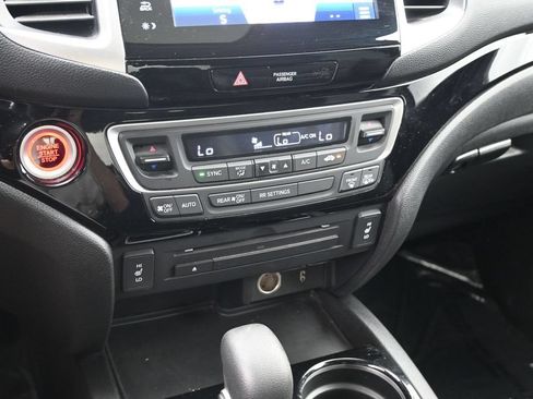 Used 2018 Honda Ridgeline RTL-E image 17