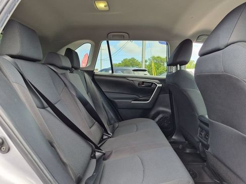 Used 2022 Toyota RAV4 LE FWD image 29