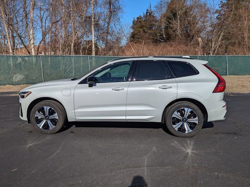 New 2025 Volvo XC60 T8 Plus w/ Protection Package Premier image 6