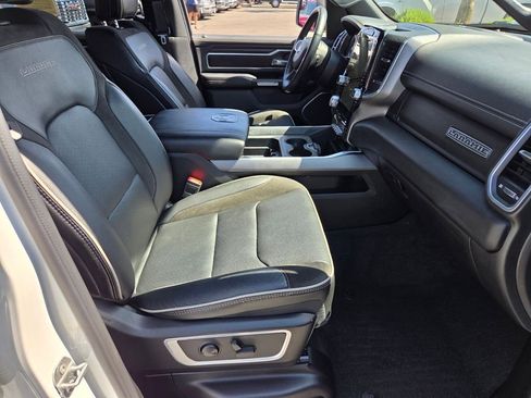 Used 2023 RAM 1500 Laramie AWD/4WD image 19