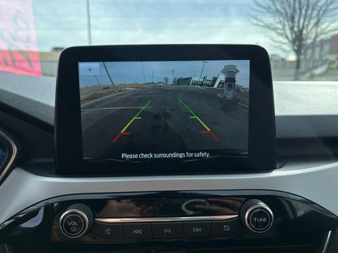 Used 2022 Ford Escape Titanium image 24