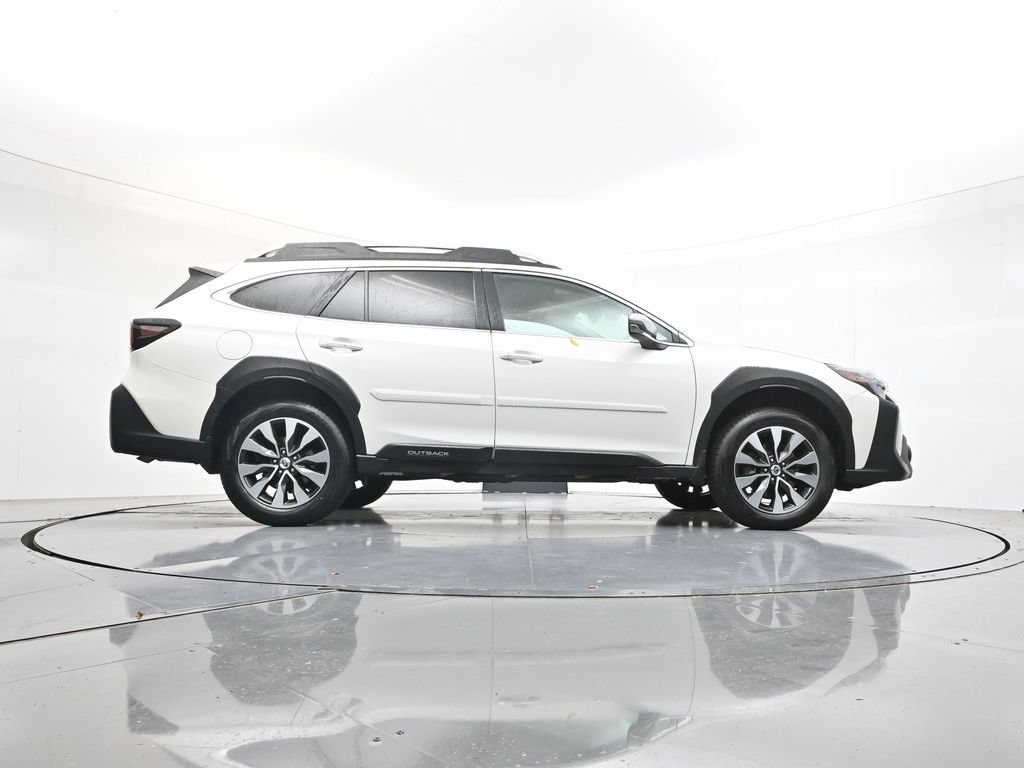 Used 2025 Subaru Outback Touring XT AWD/4WD image 42