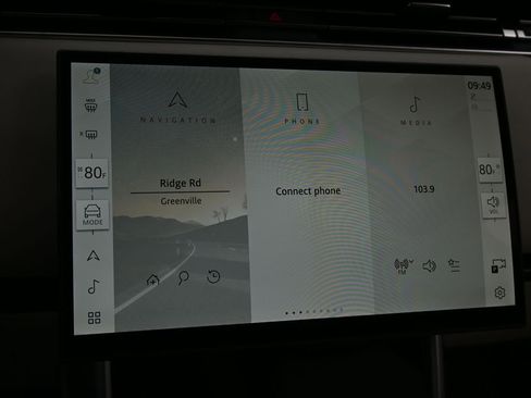 New 2026 Land Rover Range Rover SE image 12