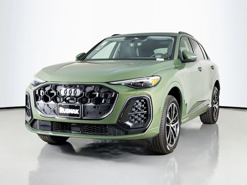 New 2026 Audi Q5 Premium Plus AWD/4WD image 3