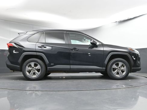 Certified 2022 Toyota RAV4 XLE image 23