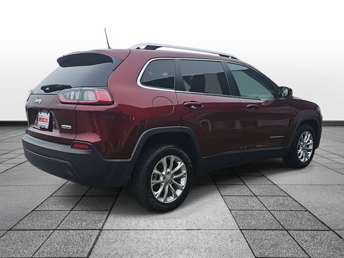 Used 2019 Jeep Cherokee Latitude w/ Cold Weather Group image 5