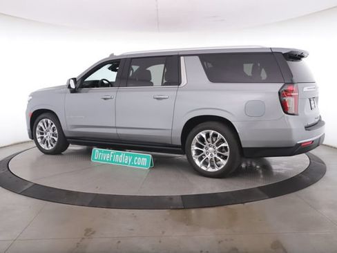 Used 2024 Chevrolet Suburban High Country AWD/4WD image 4