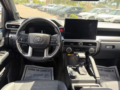 Used 2026 Toyota 4Runner TRD Off-Road Premium AWD/4WD image 22
