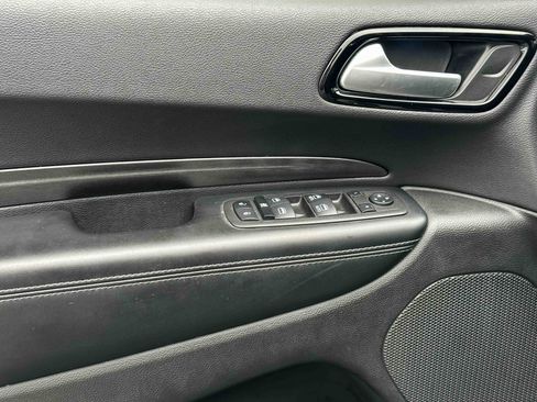 Used 2023 Dodge Durango SXT Launch Edition image 16