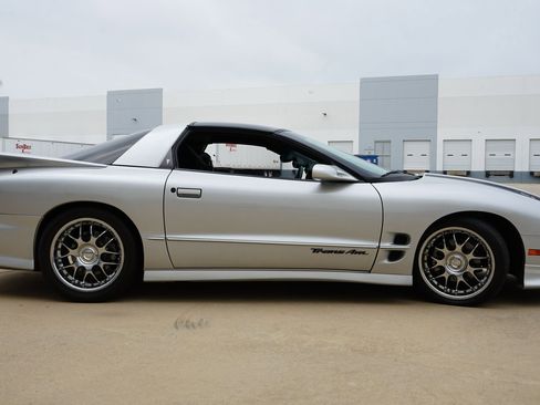 Used 2000 Pontiac Firebird Formula w/ Security Pkg image 15