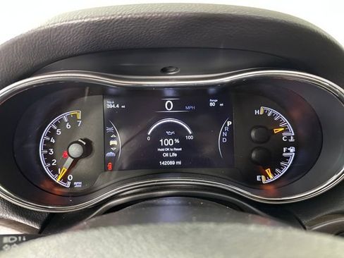 Used 2018 Jeep Grand Cherokee Limited image 17