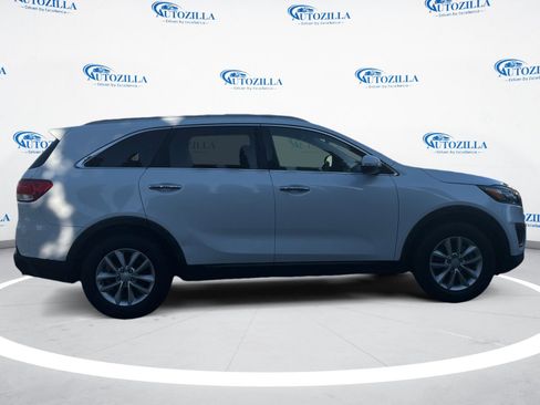 Used 2016 Kia Sorento FWD w/ LX Convenience Package image 6