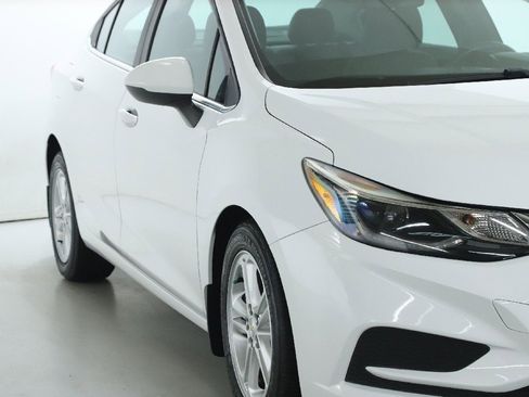 Used 2016 Chevrolet Cruze LT w/ Sun And Sound Package image 8