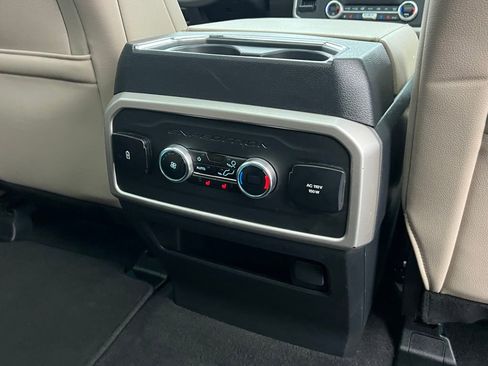 Used 2024 Ford Expedition Max Limited image 24