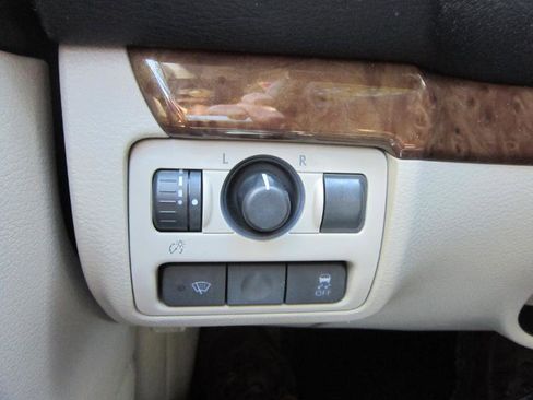 Used 2009 Subaru Legacy 2.5i Limited image 14