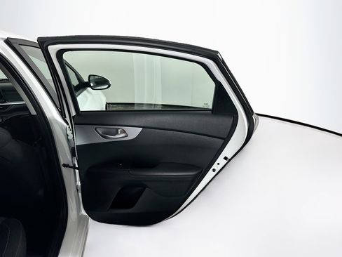 Used 2024 Kia Forte LXS image 27