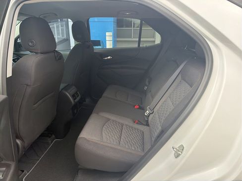 Used 2018 Chevrolet Equinox LT image 21