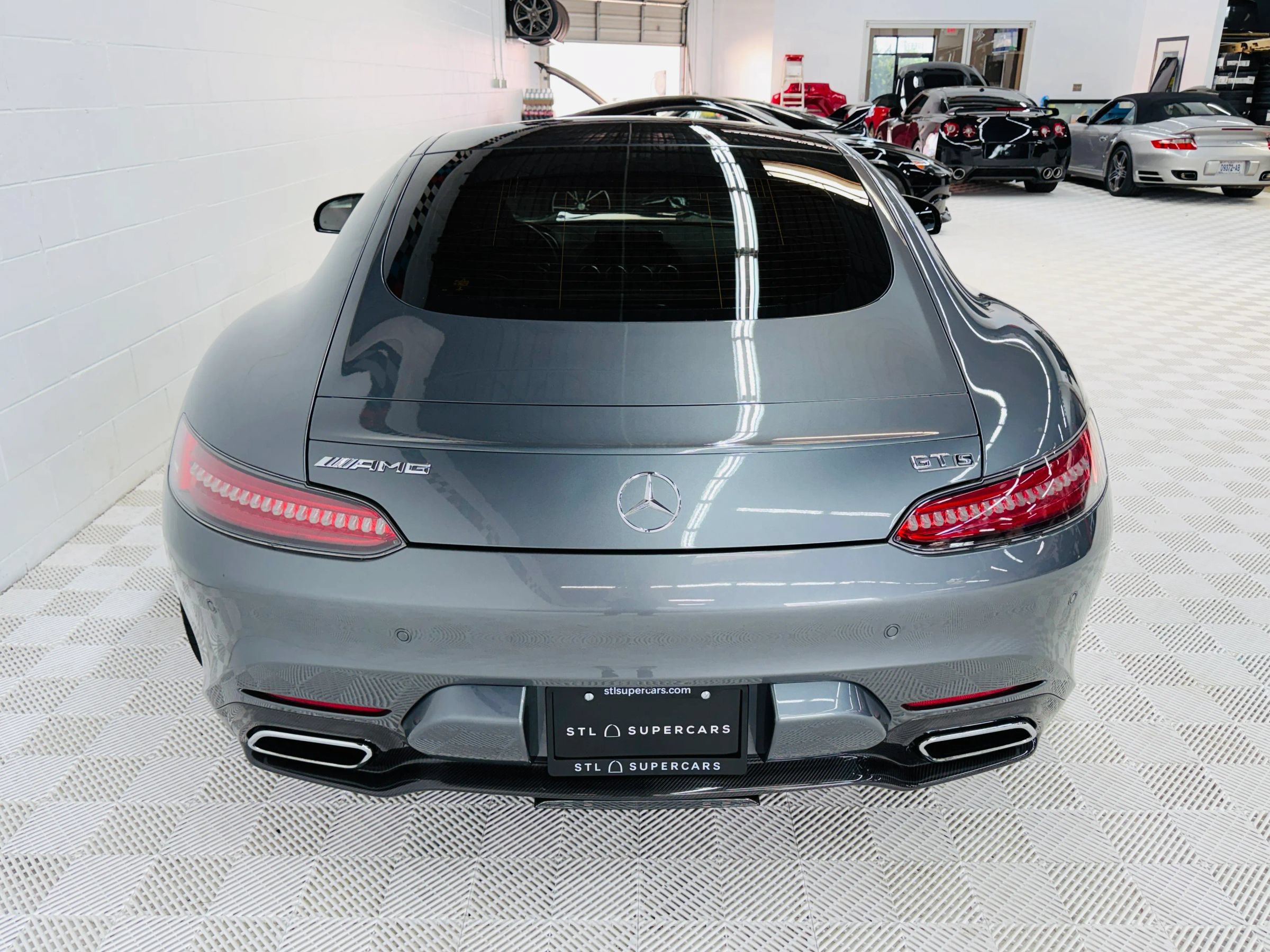 Used 2016 Mercedes-Benz AMG GT S image 22