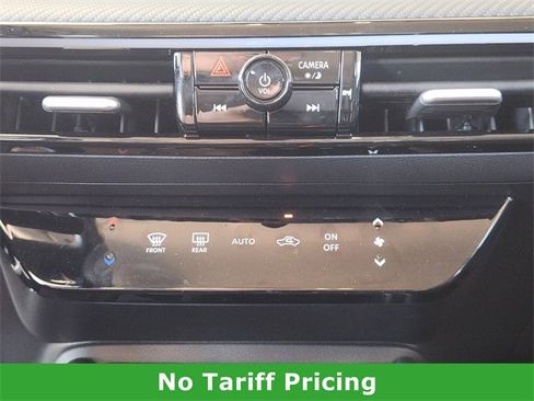 Certified 2025 Nissan Kicks SR image 20