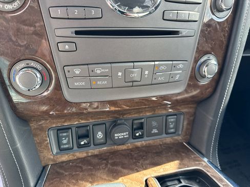 Used 2015 INFINITI QX80 4WD w/ 22" Wheel Package image 19